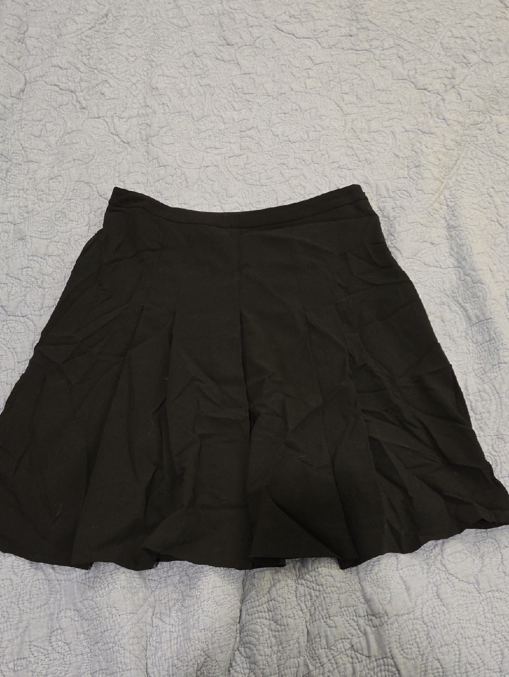 Giorgio Armani Black Pleated Wool Mini Skirt Size 40!